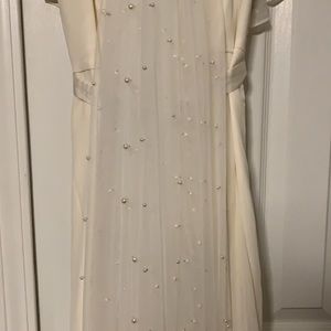 Ivory One Tier Pearl Wedding Veil (Chapel Length)